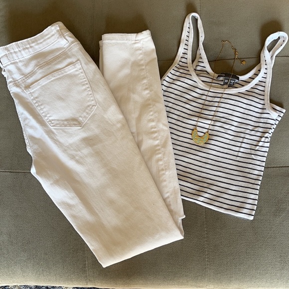 Reposh - White Ripped Skinnys - Picture 5 of 9